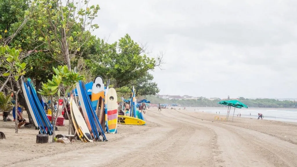 სერფინგი ბალი